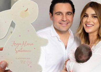 Nazlı Sabancı’dan eşi Hacı Sabancı ve kızları İstek Alara ile aile pozu