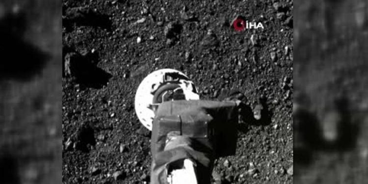 Osiris-Rex topladığı örneklerle dünyaya dönüyor