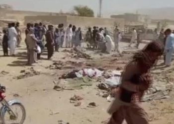 Pakistan’da cami yakınında hücum: Çok sayıda can kaybı