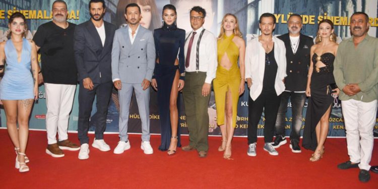 Para Konuşur’un galasına ağır ilgi