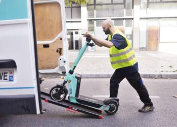 Paris scooter’ı yasakladı