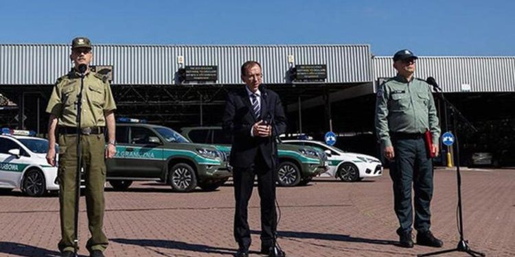 Polonya’dan flaş karar: Rusya plakalı araçlara yasak geldi