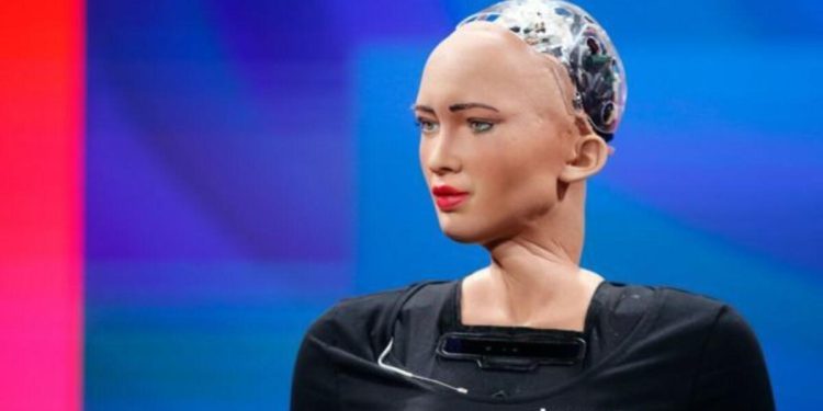 Robot Sofia’yı kim yaptı? Robot Sophia hangi ülke üretimi, nereli?