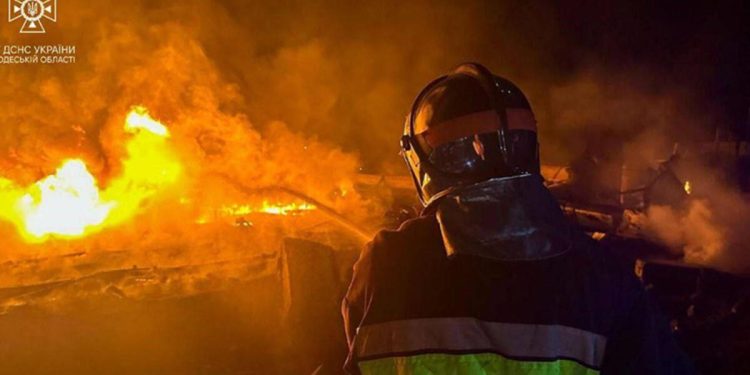 Rusya Odesa’yı İHA’larla vurdu