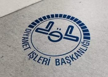 Saçı siyaha boyatmak günah mı? Bayanlar ve erkeklerin saçını siyaha boyatması hakkında Diyanet bilgisi