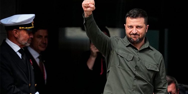 Savaşta bir birinci… Gizem perdesi aralandı: Zelenski sır üzere saklanan silahı dünyaya duyurdu