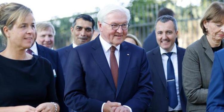 Steinmeier’den Türk derneğine ziyaret