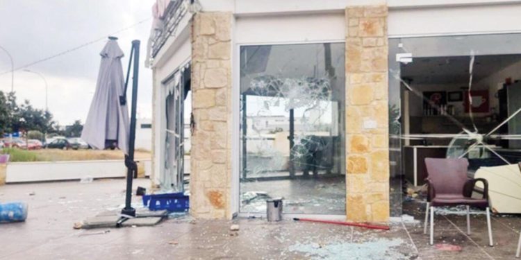 Suriyeli mültecilere Rum baskını