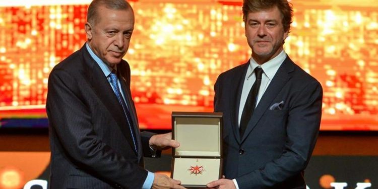 Tan Sağtürk’e değerli vazife… Devlet Opera ve Balesi Genel Müdürü oldu!