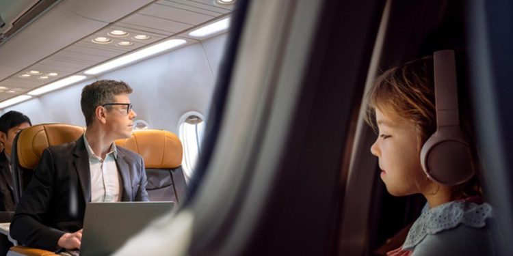 Toplumsal medya ikiye bölündü… Uçaklarda ‘çocuksuz alan’ devri