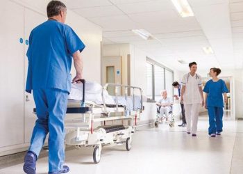 Turist hastadan alacak zahmeti