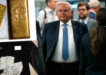 Türkiye tersi telaffuzları ile tanınan Menendez’e soğuk duş! İstifa davetlerini reddetmişti, süreksiz olarak vazifeden alındı