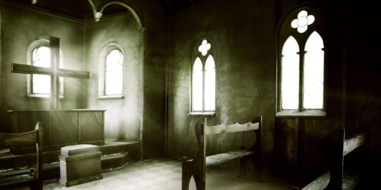 Tüyler ürperten keşif: Eski yatılı kilise okulunda 93 çocuk mezarı bulundu