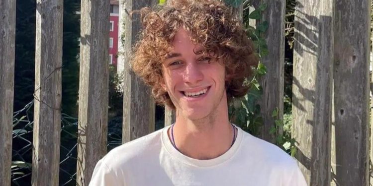 Ünlü müzisyenin büyük gururu! ‘Oğlum Boğaziçi Üniversitesi’ni kazandı’