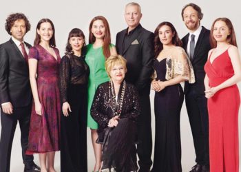 ‘Veda’ tiyatro sahnesinde