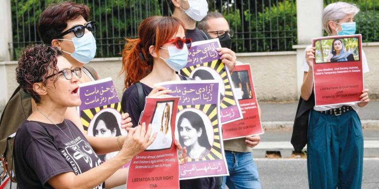 Vefatının yıldönümü… İran ‘Mahsa Amini’ alarmı verdi