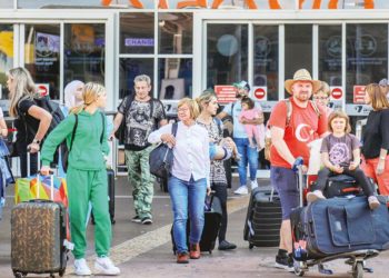 Yedi ayda 30 milyonu aşkın turist geldi