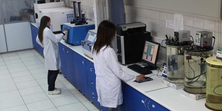 Yerli uçak motorunun yağı üretildi