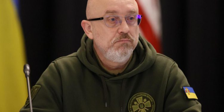 Zelenski duyurdu: Savunma Bakanı Reznikov misyondan alındı