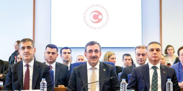 12. Kalkınma Planı Meclis’e sunuldu… Kişi başına düşen Ulusal gelir maksadı: 17 bin 554 dolar