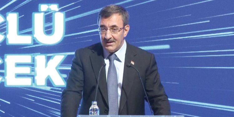 12. Kalkınma Planı meclisten geçti… 2028’de 375 milyar dolar ihracat ve sıfır cari açık