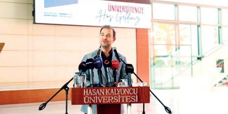 2 bin yeni öğrenciye ‘hoş geldiniz’ dedi