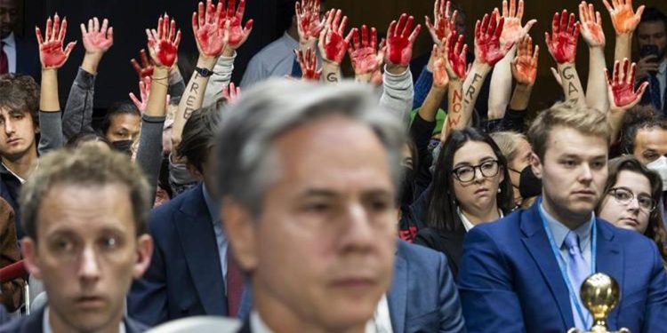 ABD Senatosu’nda savaş tersi protesto: 12 gözaltı