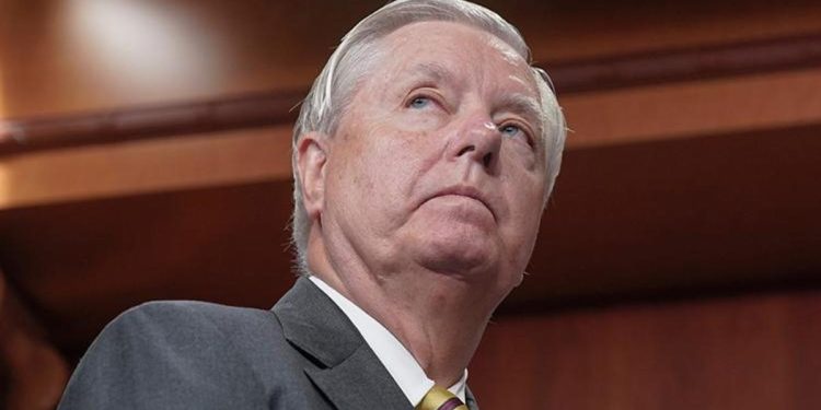 ABD’li senatörden skandal sözler! İran’ı maksat gösterdi: Ben olsam bombalardım