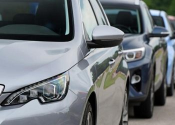 Araba fiyatlarında hür düşüş! Markalar kampanyalara başladı… İşte uzman tavsiyesi