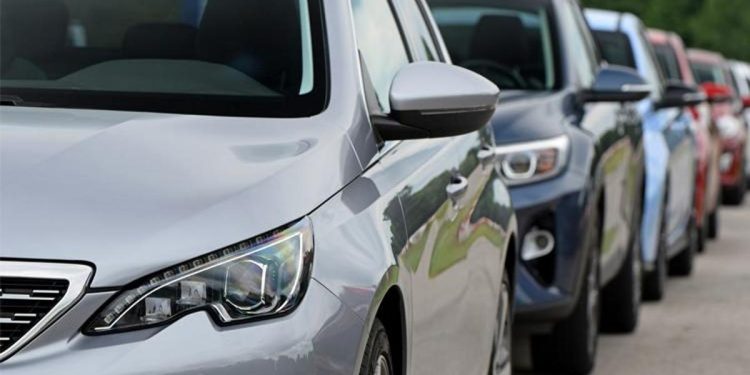 Araba fiyatlarında hür düşüş! Markalar kampanyalara başladı… İşte uzman tavsiyesi