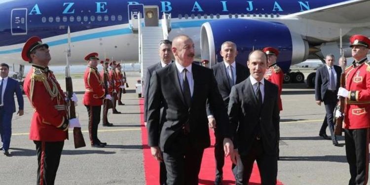 Azerbaycan Cumhurbaşkanı Aliyev Gürcistan’a ziyaret