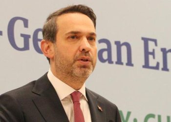 Bakan Bayraktar: Sakarya Alanı’ndaki gazı günlük 40 metreküpe çıkarmayı hedefliyoruz
