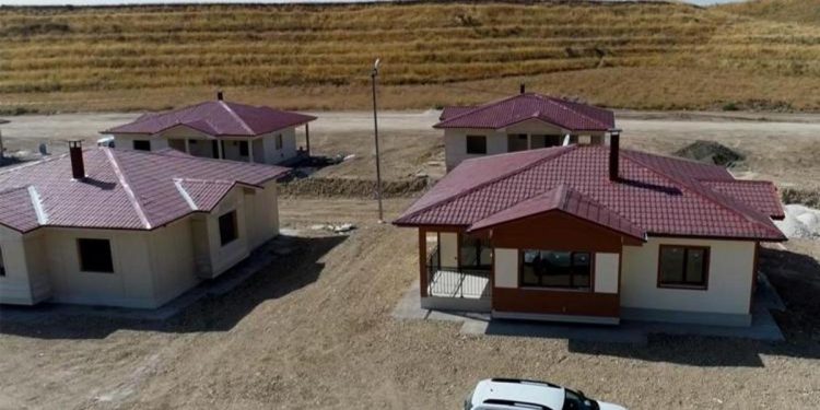 Bakan Özhaseki açıkladı: Köy meskenleri çelikten yapılacak