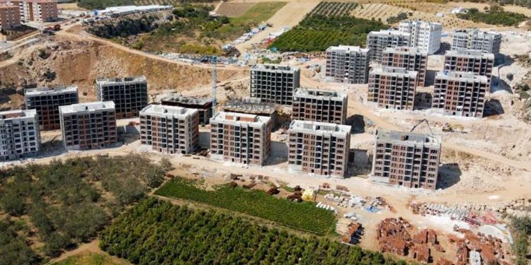 Bakan Özhaseki: Hatay’da 45 bin 186 konutun kaba inşaatı tamamlandı