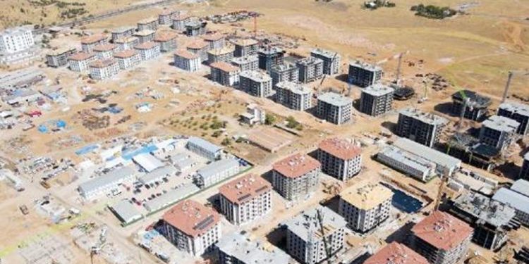 Bakan Özhaseki: Malatya’daki afet konutları 2 ay içinde teslim edilecek