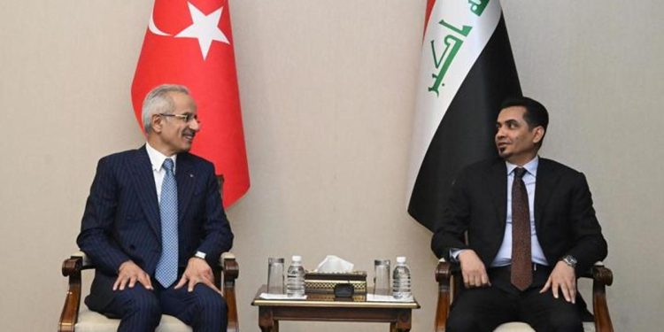 Bakan Uraloğlu’ndan Türkiye-Irak Kalkınma Yolu Projesine ait açıklama: Iraklı mevkidaşımla yol haritasını belirledik