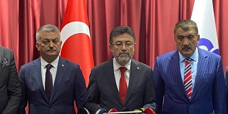 Bakan Yumaklı: Bugün 630 milyon lirayı üreticilerimizin hesabına aktaracağız