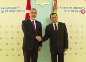 Bakanı Fidan, Türkmenistanlı mevkidaşı ile görüştü