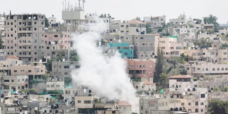 Batı Şeria da gayede… Mülteci kampına baskın: 5’i çocuk 13 Filistinli öldürüldü