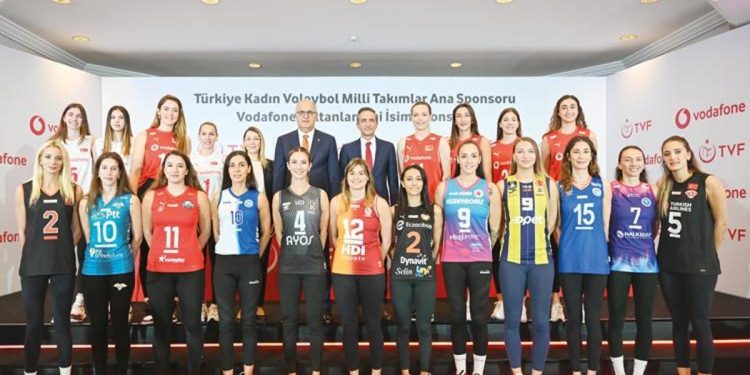 Bayan voleyboluna tarihi takviye