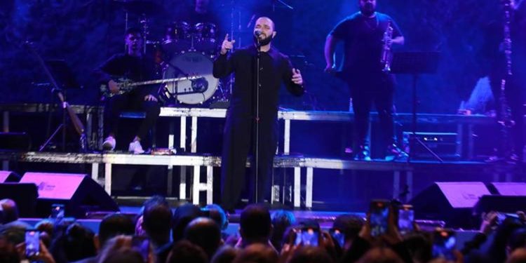 Berkay, açıkhava kapanışını Kuruçeşme’de yaptı