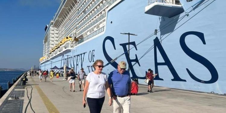 Bodrum’a kruvaziyer gemisi yanaştı