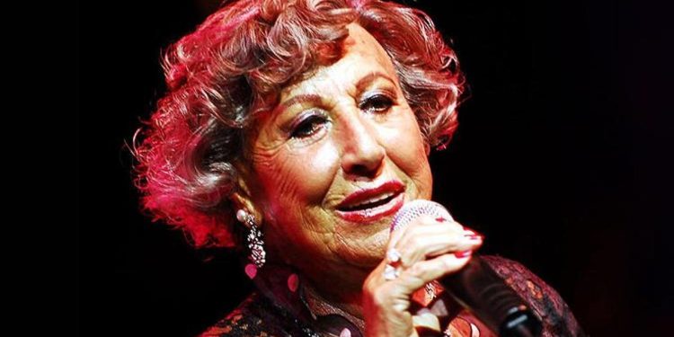 Efsane Diva New York meydanında