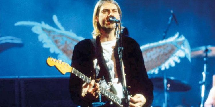 Efsanenin gitarı açık artırmada