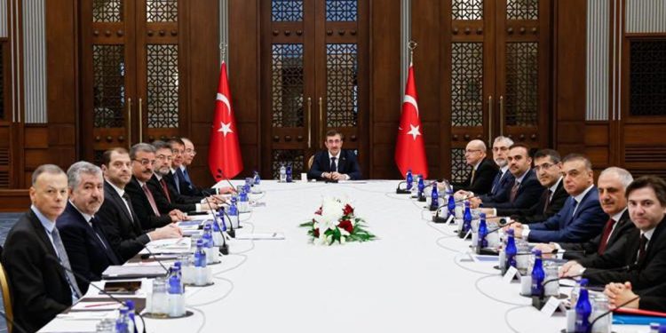 EKK toplantısı başladı