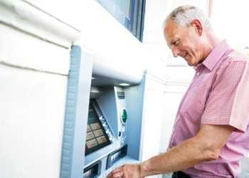 Emeklilere ek 5 bin TL Komisyon’da kabul edildi