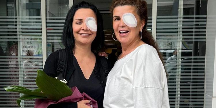 Evrim Akın gözünden ameliyat oldu