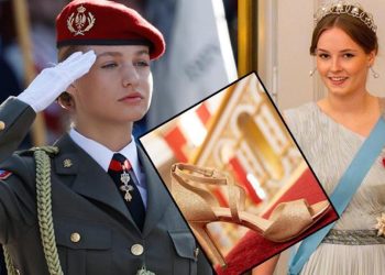 Gençler kaynaştı… O gece bütün gözler onu aradı… Külkedisi fazla eğlendi, ayakkabısının tekini düşürdü