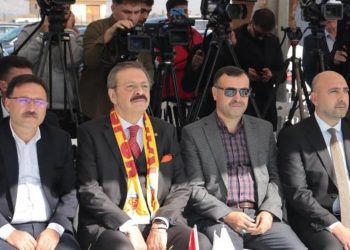 İç Anadolu’nun en büyük canlı hayvan borsası açıldı