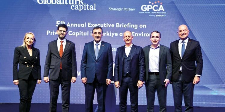 İstanbul’da 2 trilyon dolarlık yatırım doruğu